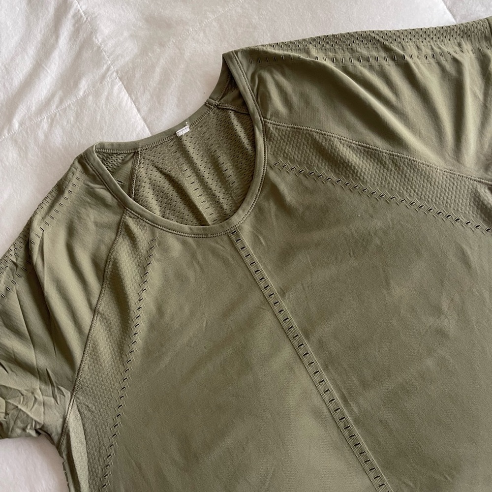 Athleta - Green Workout T Shirt